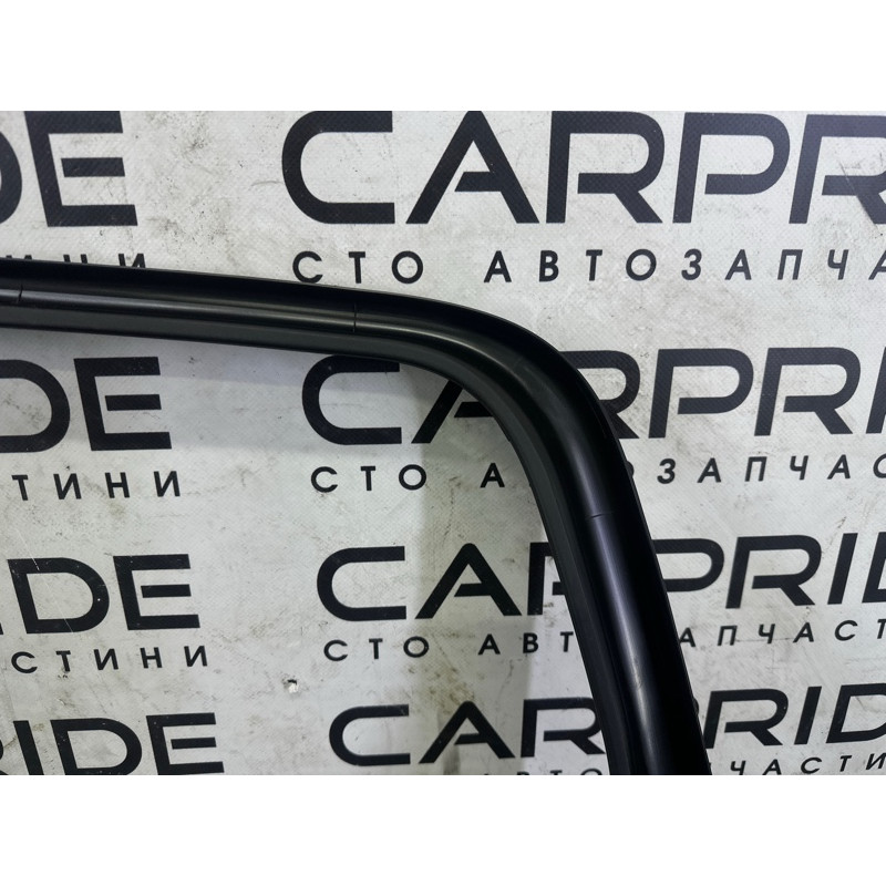 Внутрішня накладка двері (салон) Volkswagen Touareg NF 2012 3.0 Hybrid CGFA 7P686768582V