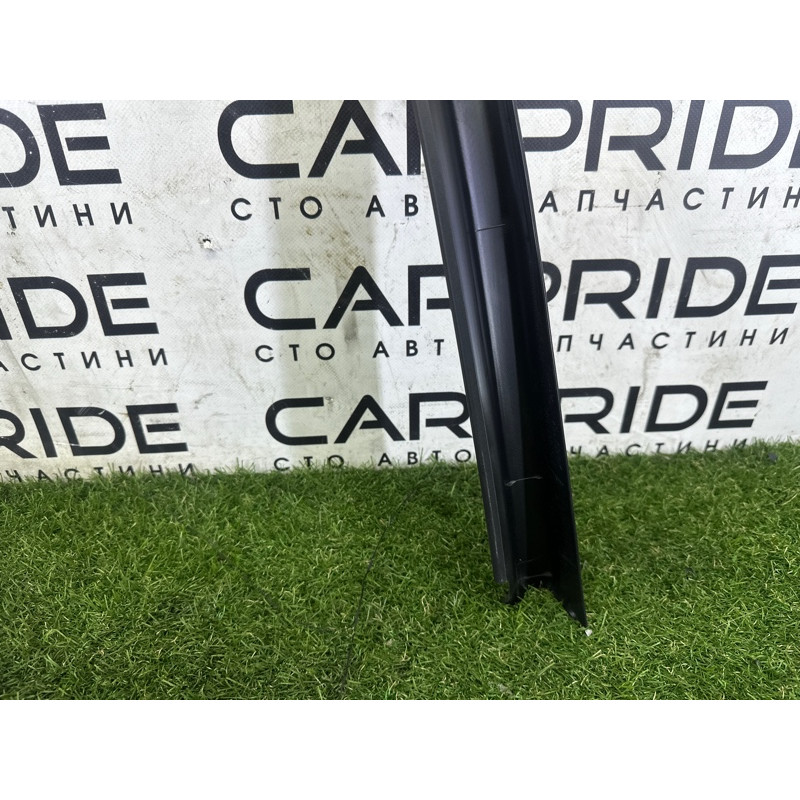 Накладка двери внутренняя (салон) Volkswagen Touareg NF 2012 3.0 Hybrid CGFA 7P686768682V