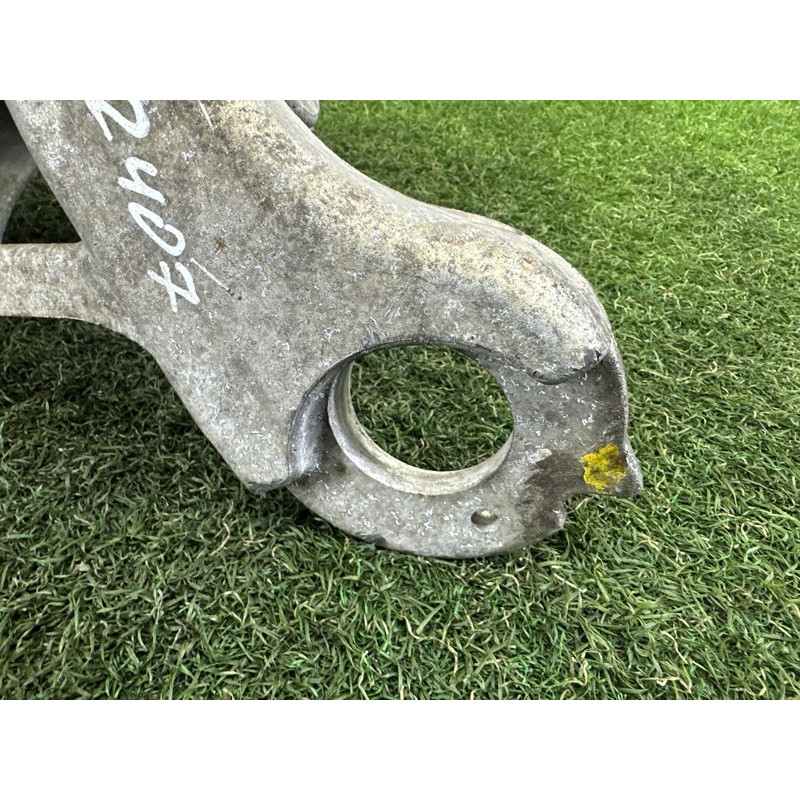 Цапфа подвески (подвеска) AUDI Q5 8R 2010 3.2 CALB 8R0505432C