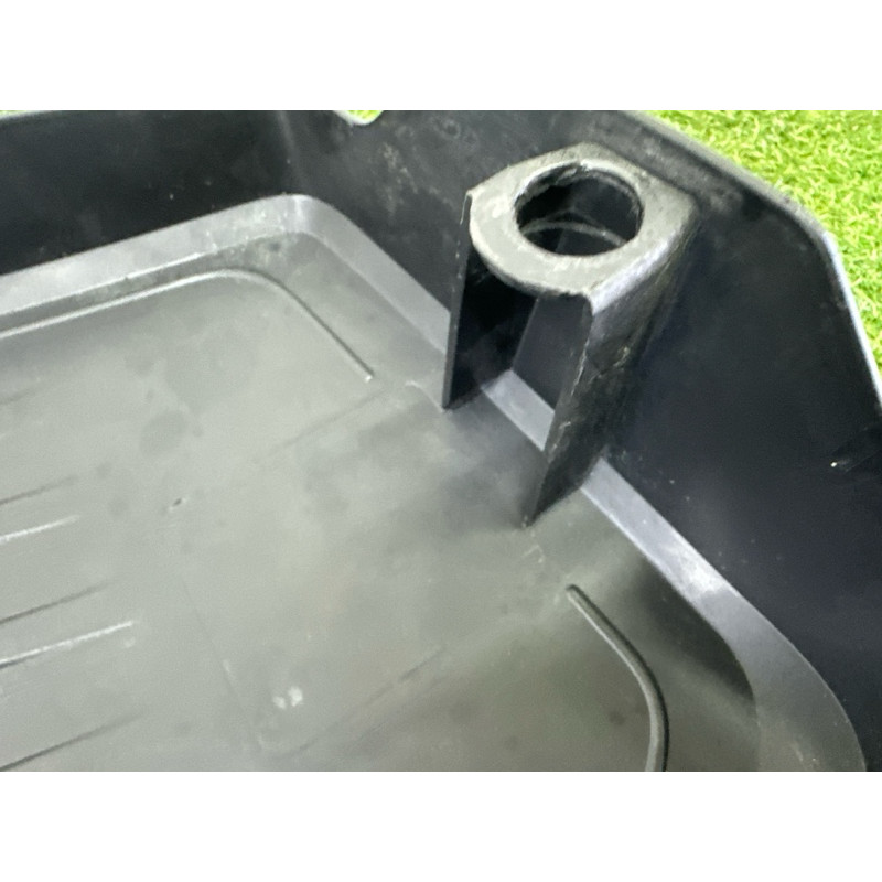 Декоративная крышка двигателя (двигатель и элементы) BMW 3-series F30 2015 2.0 11128610473