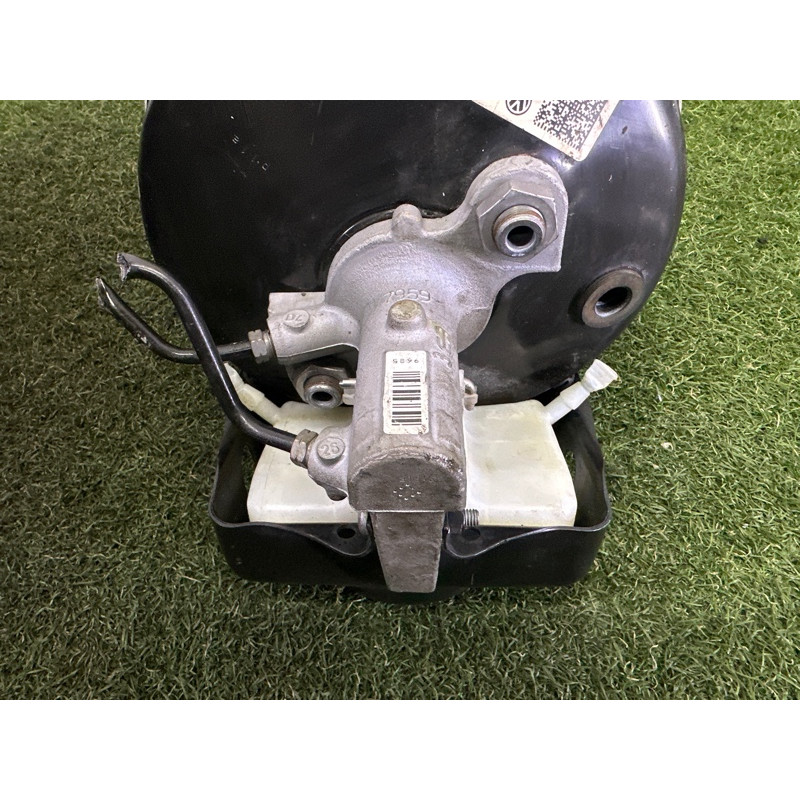 Вакуумный усилитель тормозов в сборе (тормозная система) AUDI A4 B8 2014 2.0 TFSI 8K0612107D