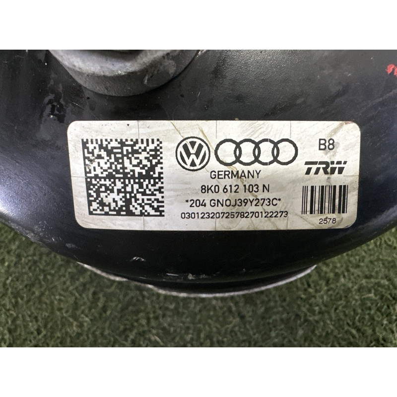 Вакуумный усилитель тормозов в сборе (тормозная система) AUDI A4 B8 2013 2.0 TFSI 8K0612107D