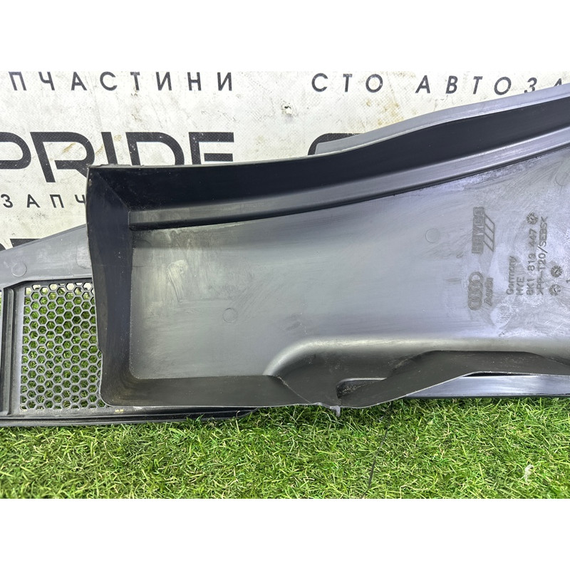 Жабо (кузов і елементи) AUDI A4 B8 2010 2.0 CAEB 8K1819447B01C
