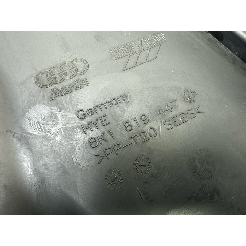Жабо (кузов і елементи) AUDI A4 B8 2010 2.0 CAEB 8K1819447B01C