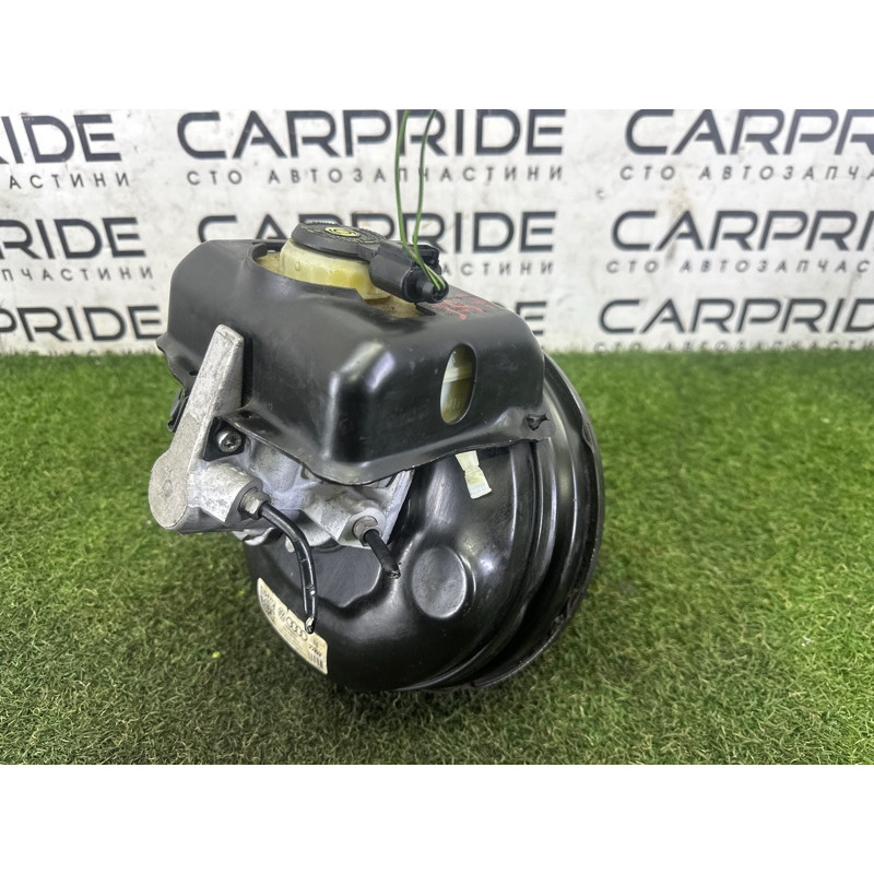 Вакуумный усилитель тормозов в сборе (тормозная система) AUDI A4 B8 2010 2.0 CAEB 8K0612107B