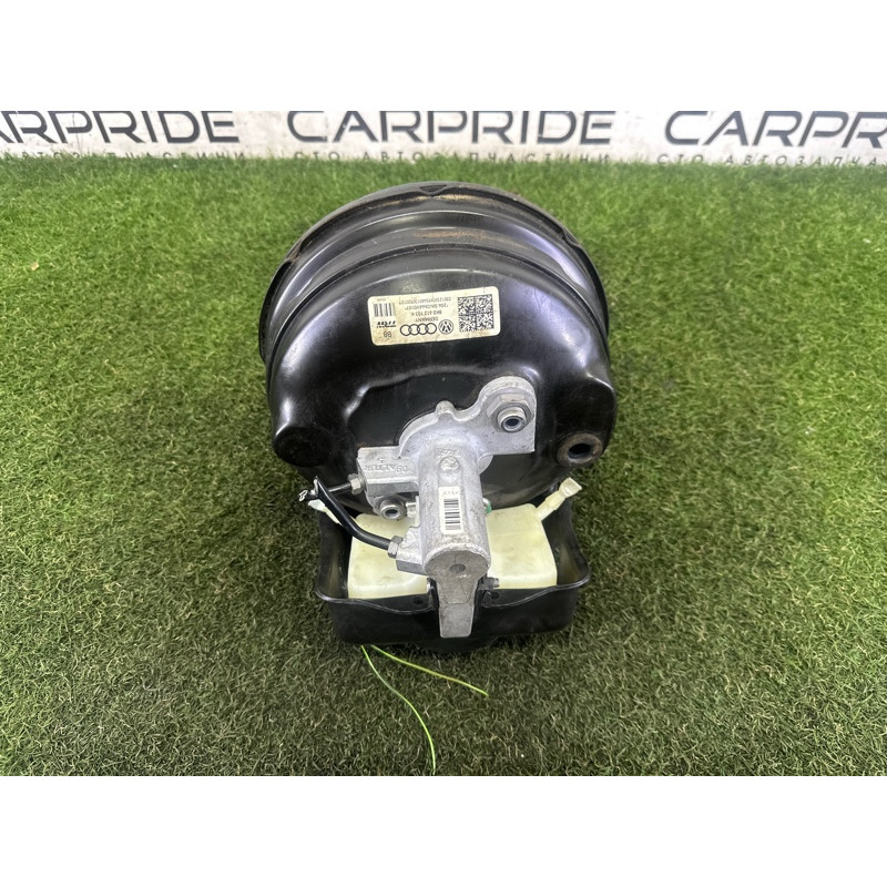 Вакуумный усилитель тормозов в сборе (тормозная система) AUDI A4 B8 2010 2.0 CAEB 8K0612107B