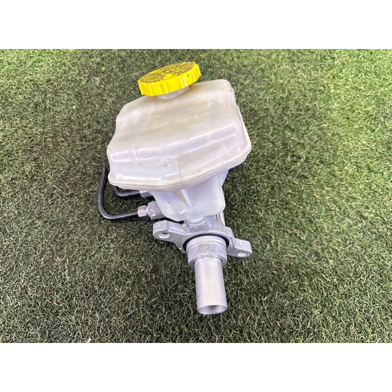 Главный тормозной цилиндр (тормозная система) Jeep Grand Cherokee WK2 2018 3.6 68306574AB