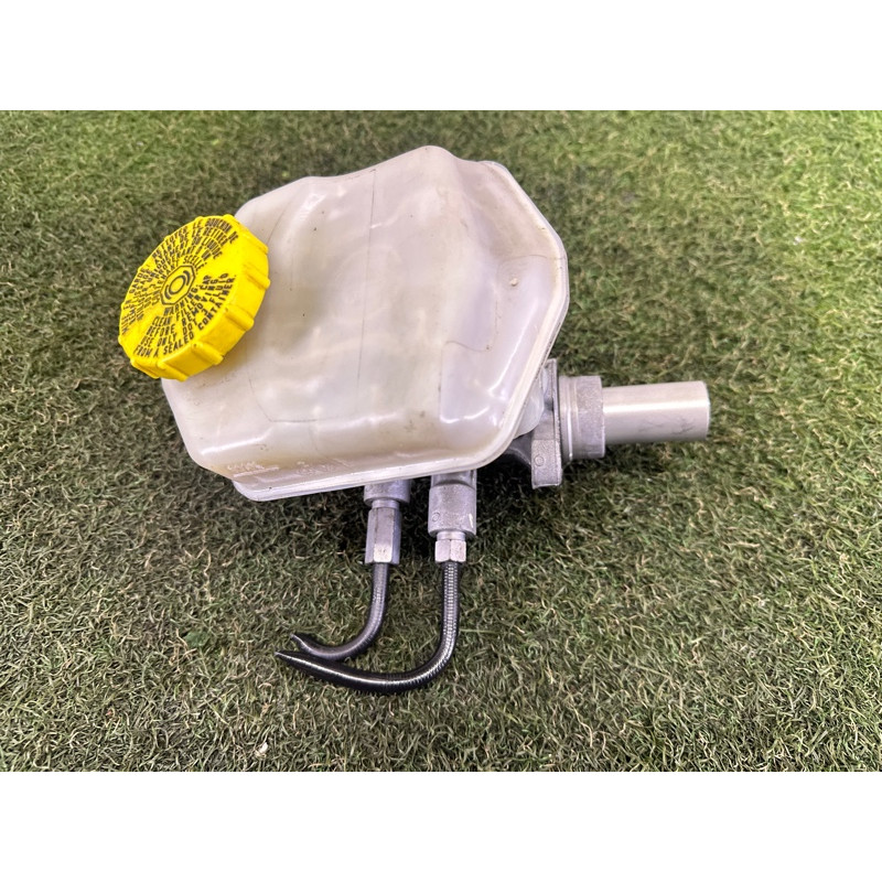 Главный тормозной цилиндр (тормозная система) Jeep Grand Cherokee WK2 2018 3.6 68306574AB