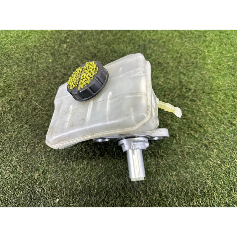 Главный тормозной цилиндр (тормозная система) AUDI Q5 FY 2018 2.0 DAYB 80A611021