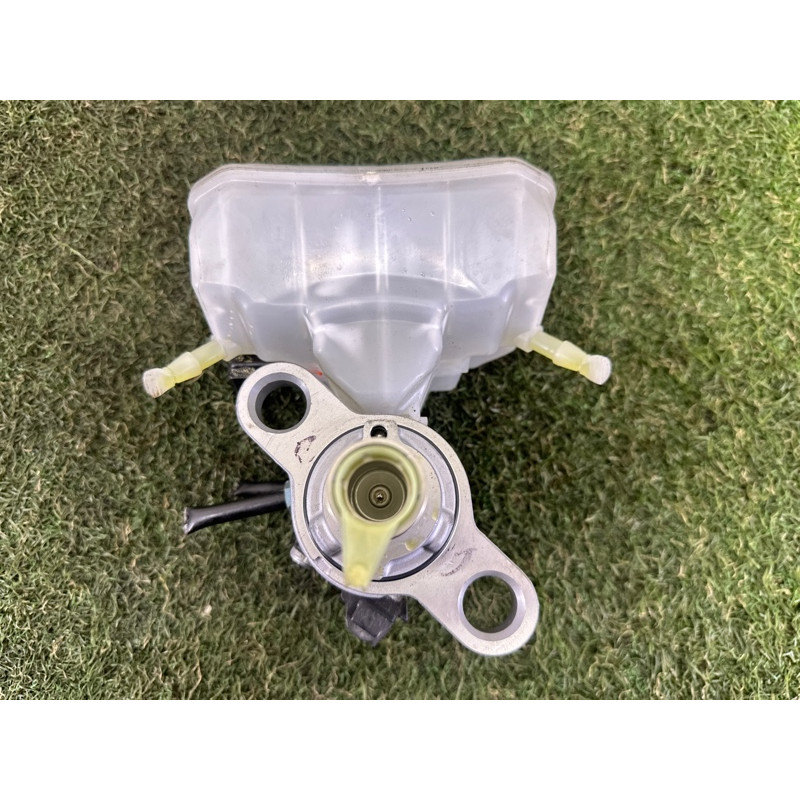 Главный тормозной цилиндр (тормозная система) AUDI Q5 FY 2018 2.0 DAYB 80A611021