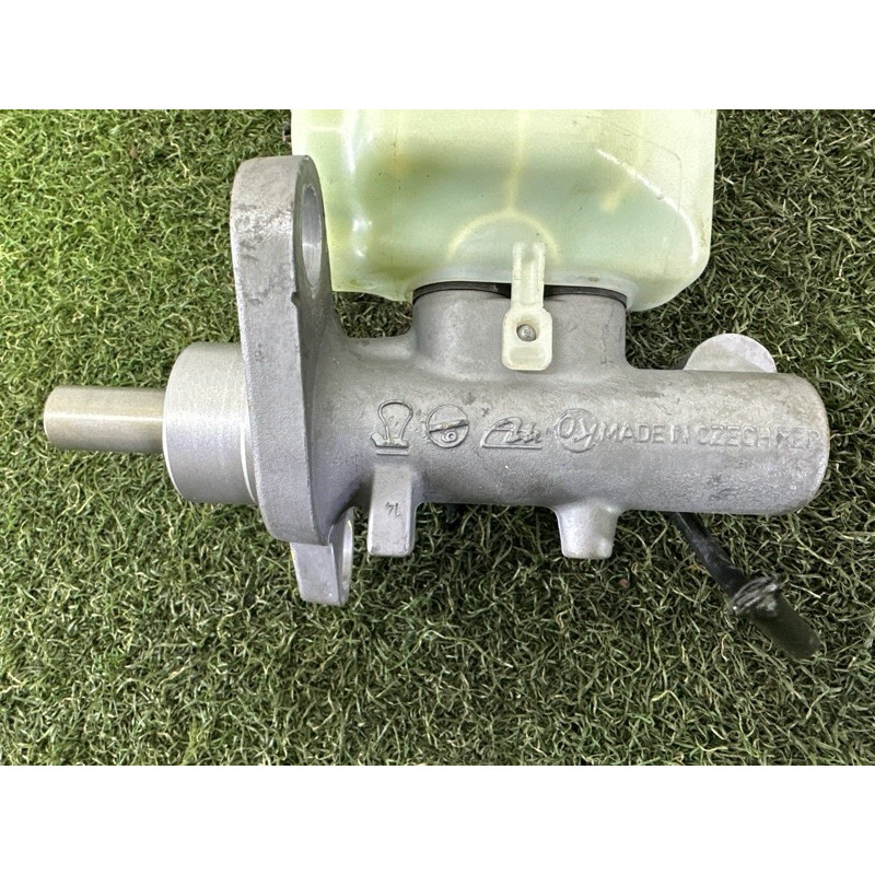 Главный тормозной цилиндр (тормозная система) AUDI Q7 4L 2011 3.0 TFSi 7L8611019F