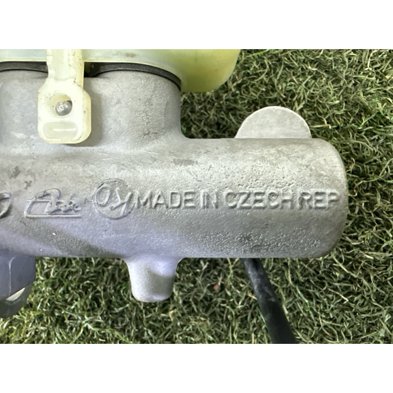 Главный тормозной цилиндр (тормозная система) AUDI Q7 4L 2011 3.0 TFSi 7L8611019F