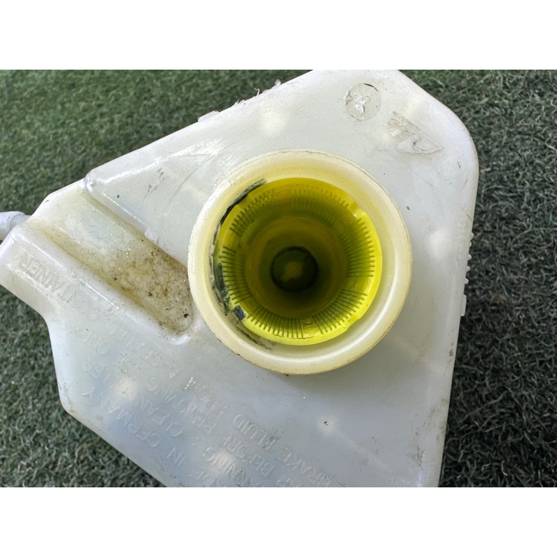 Главный тормозной цилиндр (тормозная система) AUDI Q7 4L 2011 3.0 TFSi 7L8611019F