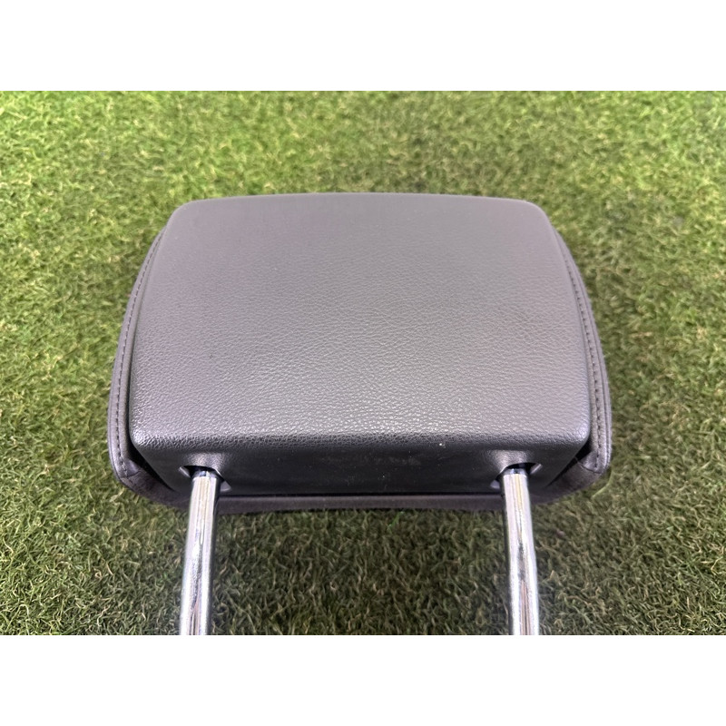 Подголовник (салон) AUDI A3 8V 2015 1.8 CNSB 8V588190138M