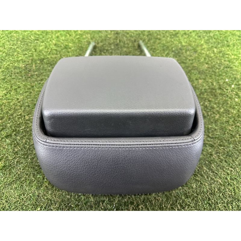 Подголовник (салон) AUDI A3 8V 2015 1.8 CNSB 8V588190138M