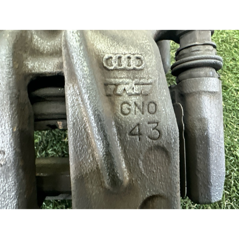 Суппорт тормозной (тормозная система) AUDI A8 D4 2011 4.2 CDRA 4H0615403A