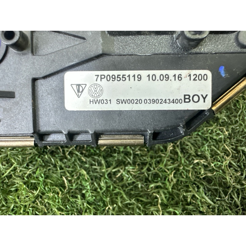 Трапеція склоочисників (кузов і елементи) Volkswagen Touareg NF 2012 3.0 Hybrid CGFA 7P0955023