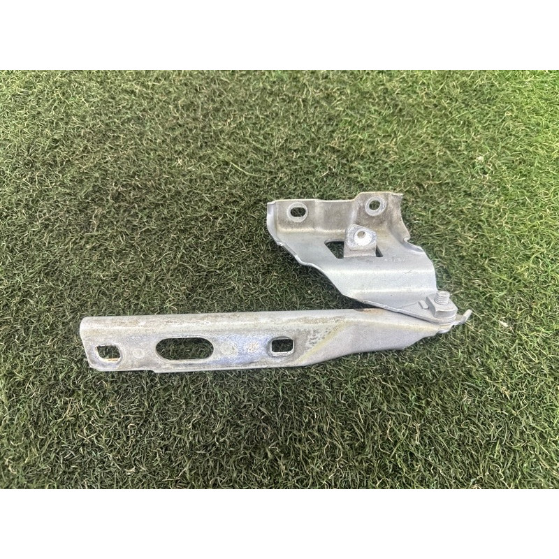 Петля капота (кузов и элементы) AUDI A4 B8 2010 2.0 CAEB 8K0823302D