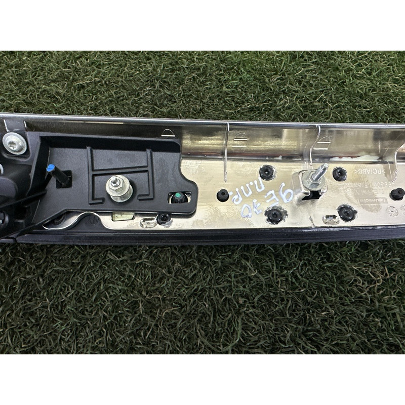 Декоративная накладка карты двери (салон) BMW X5 E70 2010 N57D30A 51417137178