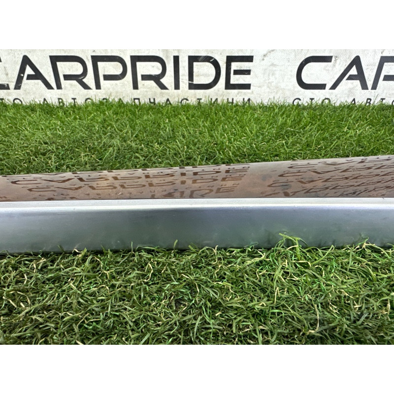 Декоративная накладка карты двери (салон) BMW X5 E70 2010 N57D30A 51417137177