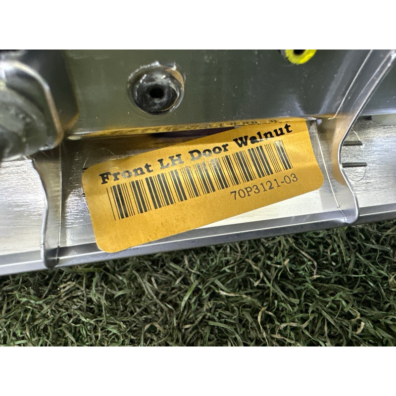 Декоративная накладка карты двери (салон) BMW X5 E70 2010 N57D30A 51417137177