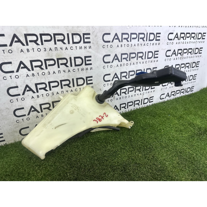Бачок омывателя (кузов и элементы) AUDI A4 B8 2010 2.0 CAEB 8T0955453C