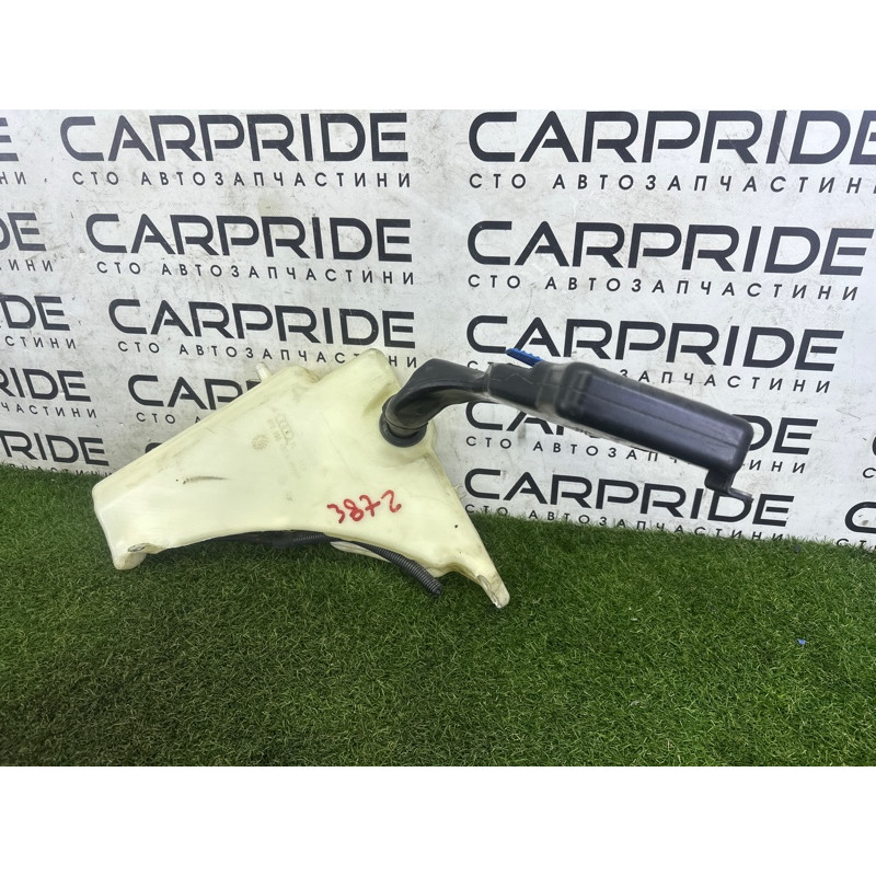 Бачок омывателя (кузов и элементы) AUDI A4 B8 2010 2.0 CAEB 8T0955453C