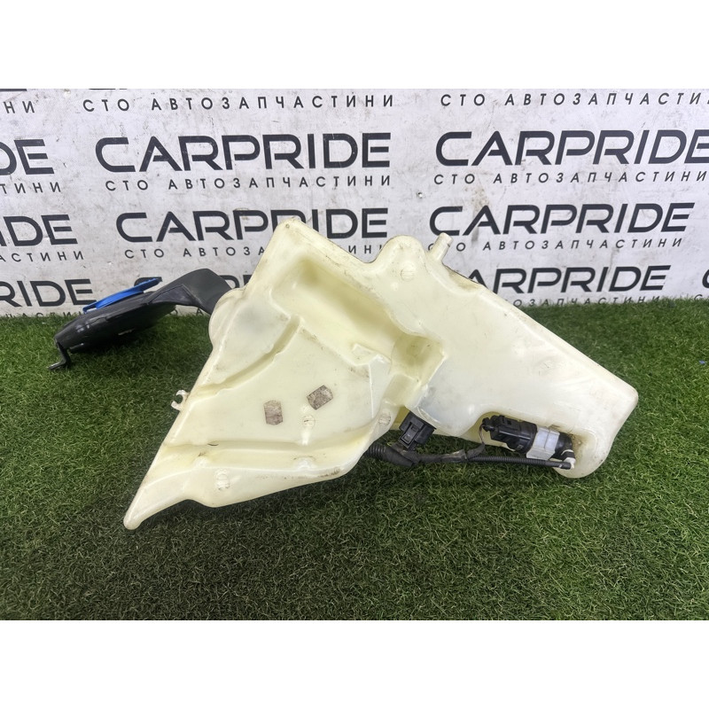 Бачок омывателя (кузов и элементы) AUDI A4 B8 2010 2.0 CAEB 8T0955453C