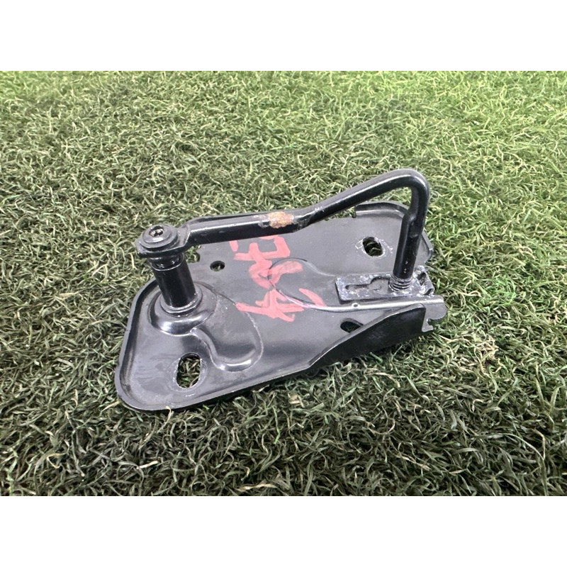 Ответная часть замка капота (кузов и элементы) AUDI Q5 FY 2018 2.0 DAYB 80A823185C