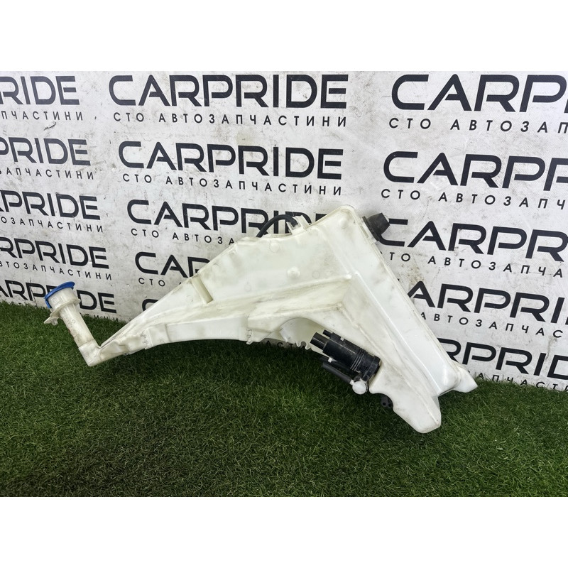 Бачок омывателя (кузов и элементы) LAND ROVER RANGE ROVER Sport L494 2016 3.0 Diesel LR070882