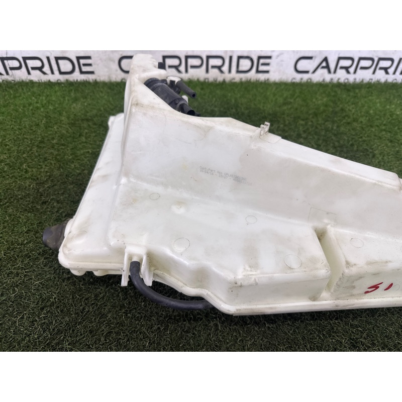 Бачок омывателя (кузов и элементы) LAND ROVER RANGE ROVER Sport L494 2016 3.0 Diesel LR070882
