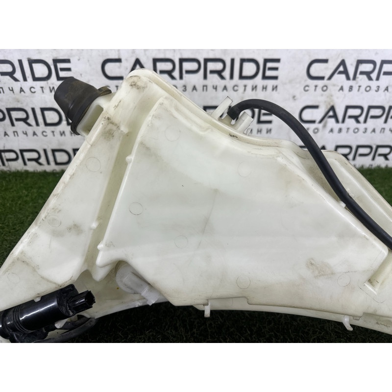 Бачок омывателя (кузов и элементы) LAND ROVER RANGE ROVER Sport L494 2016 3.0 Diesel LR070882