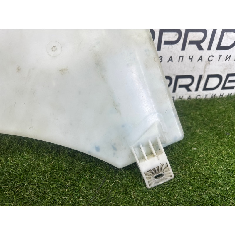 Бачок омивача (кузов і елементи) Volkswagen Touareg NF 2012 3.0 Hybrid CGFA 7P0955453A