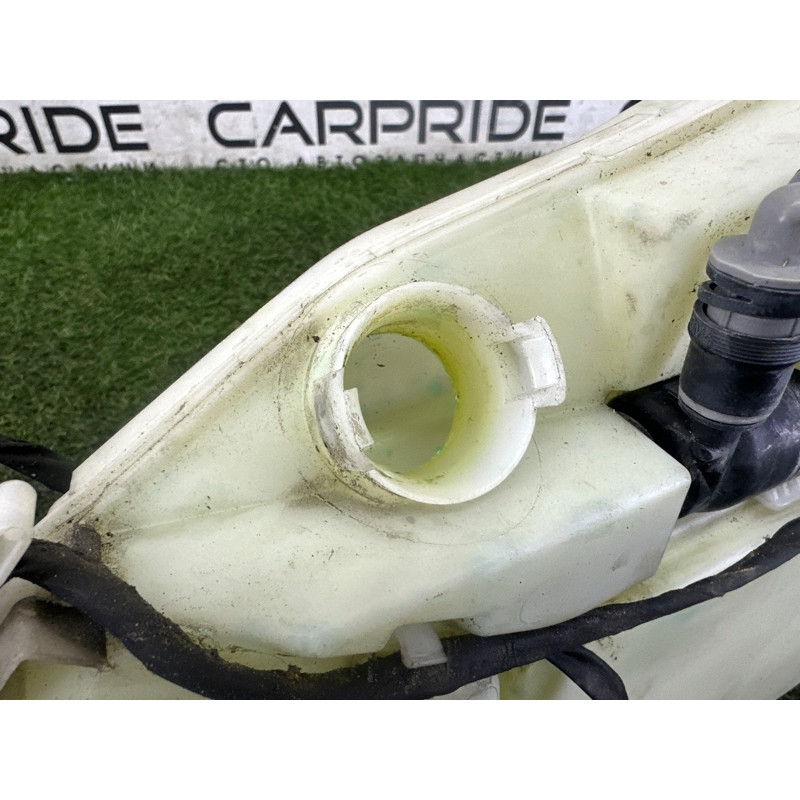 Бачок омивача (кузов і елементи) BMW 7-series F01 2011 3.0 N54 61667269667