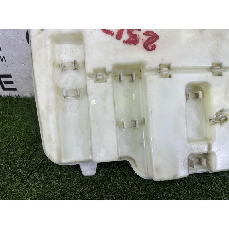 Бачок омивача (кузов і елементи) BMW 7-series F01 2011 3.0 N54 61667269667