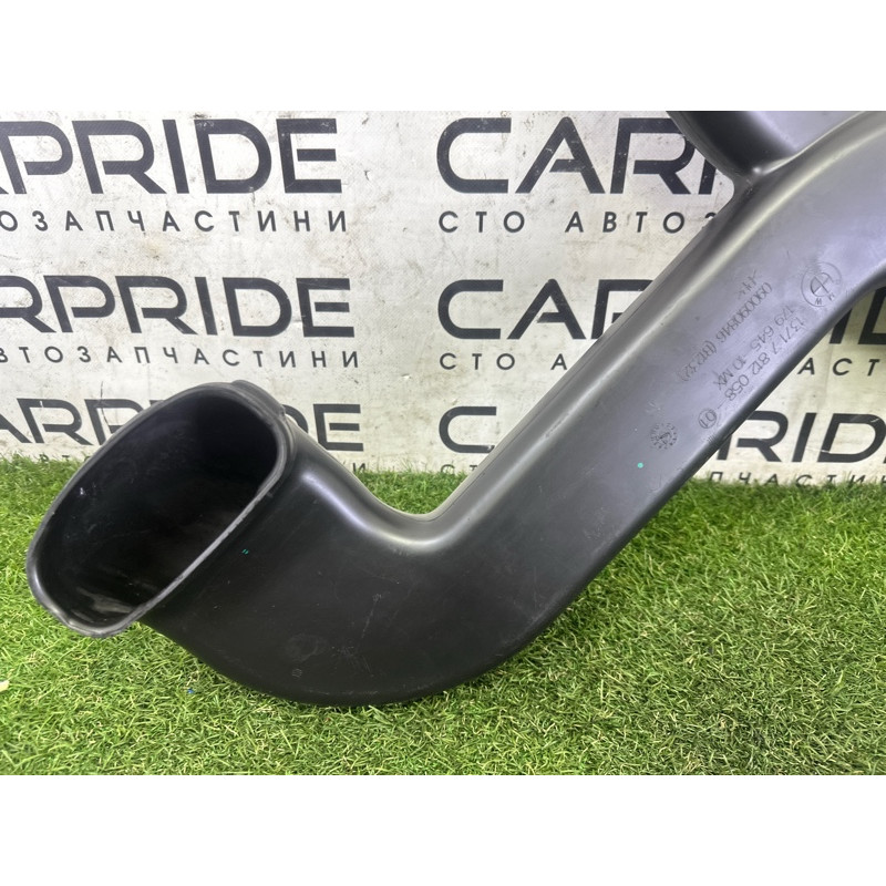 Патрубок воздушного фильтра (впускная система) BMW X5 E70 2010 N57D30A 13717812058