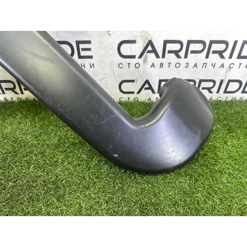 Патрубок воздушного фильтра (впускная система) BMW X5 E70 2010 N57D30A 13717812058