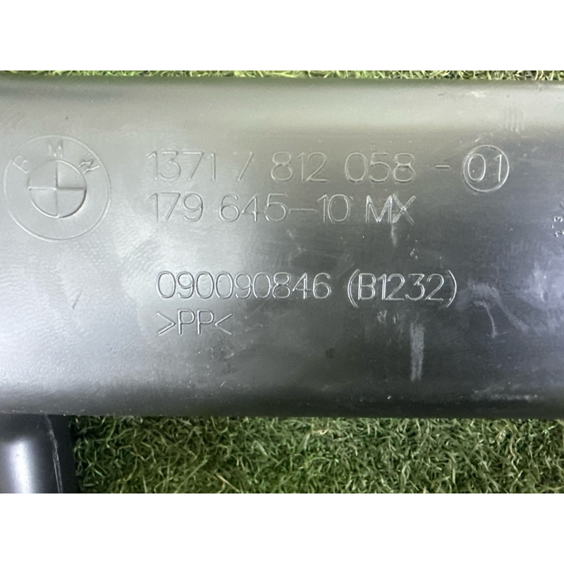 Патрубок воздушного фильтра (впускная система) BMW X5 E70 2010 N57D30A 13717812058