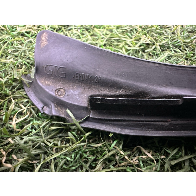 Молдинг лобового стекла (кузов и элементы) BMW X5 E70 2010 N57D30A 51317250396