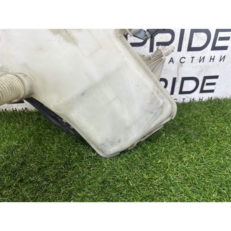 Бачок омывателя (кузов и элементы) BMW X1 E84 2014 2.0 61677238667