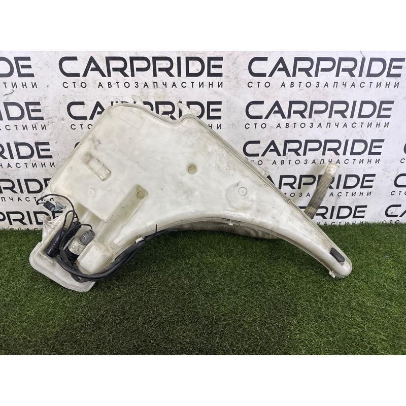 Бачок омывателя (кузов и элементы) BMW X1 E84 2014 2.0 61677238667