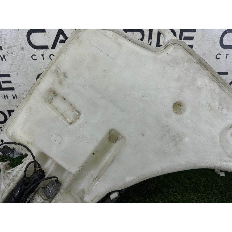 Бачок омывателя (кузов и элементы) BMW X1 E84 2014 2.0 61677238667