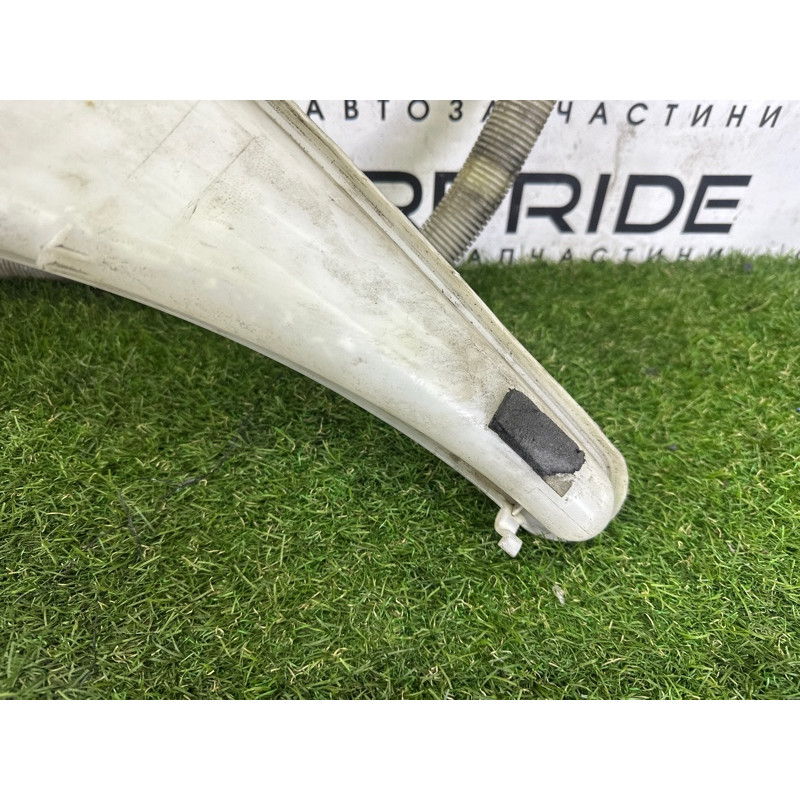 Бачок омывателя (кузов и элементы) BMW X1 E84 2014 2.0 61677238667