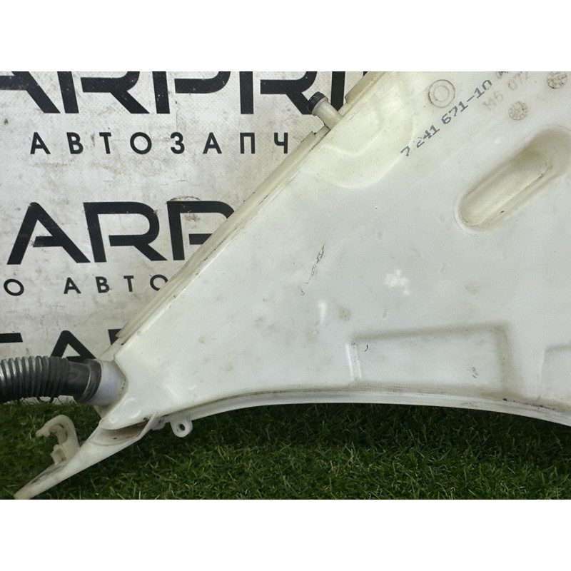 Бачок омывателя (кузов и элементы) BMW 3-series F30 2013 2.0 61667241672