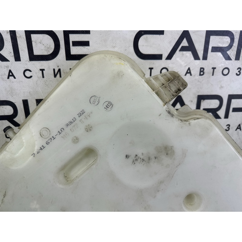 Бачок омывателя (кузов и элементы) BMW 3-series F30 2013 2.0 61667241672