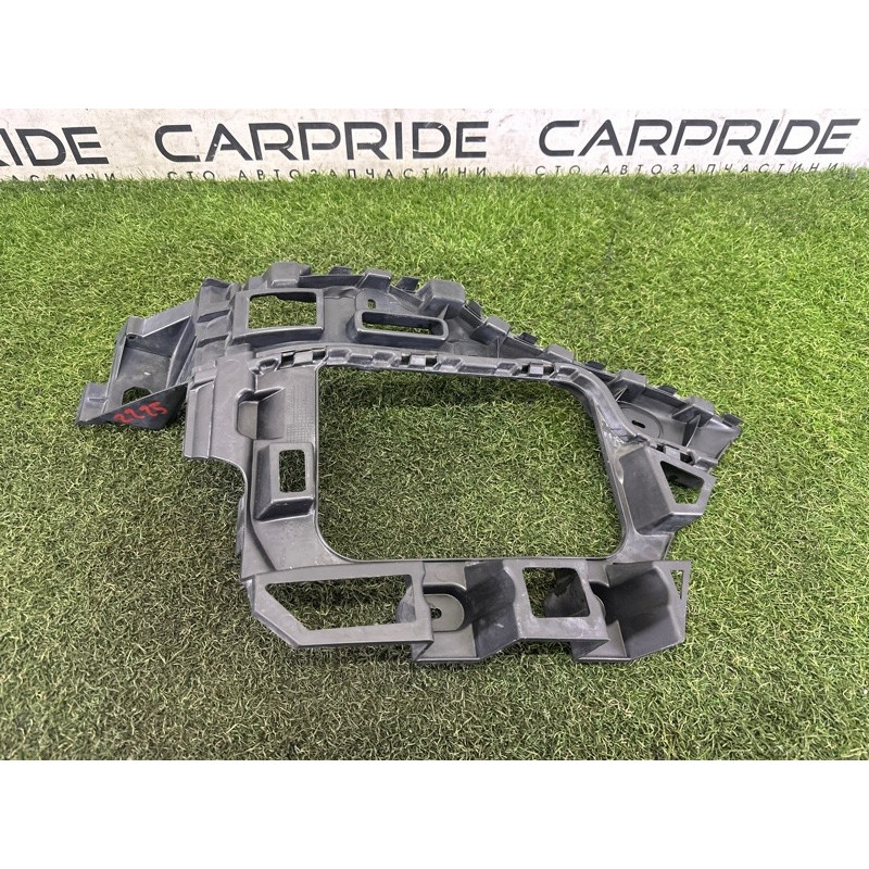 Крепление бампера (кузов и элементы) Volkswagen Touareg NF 2012 3.0 Hybrid CGFA 7P6807376B