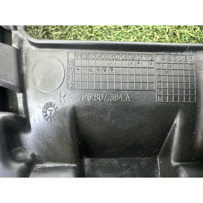 Крепление бампера (кузов и элементы) Volkswagen Touareg NF 2012 3.0 Hybrid CGFA 7P6807376B