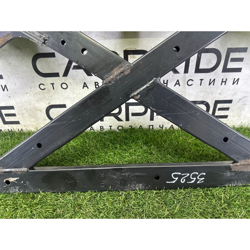 Распорка переднего подрамника (подвеска) AUDI A8 D4 2011 4.2 CDRA 4H0399345N