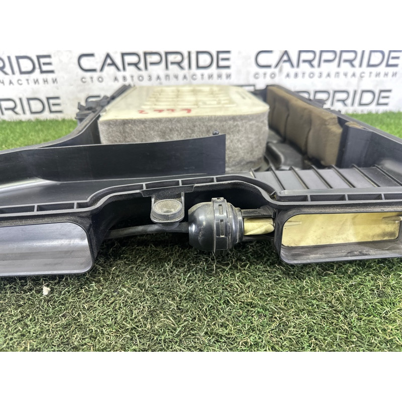 Корпус воздушного фильтра (впускная система) AUDI Q7 4M 2017 3.0 CREC 4M0133837A