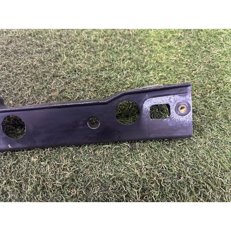 Крепление крыла (кузов и элементы) LAND ROVER RANGE ROVER Sport L494 2016 3.0 Diesel LR056963